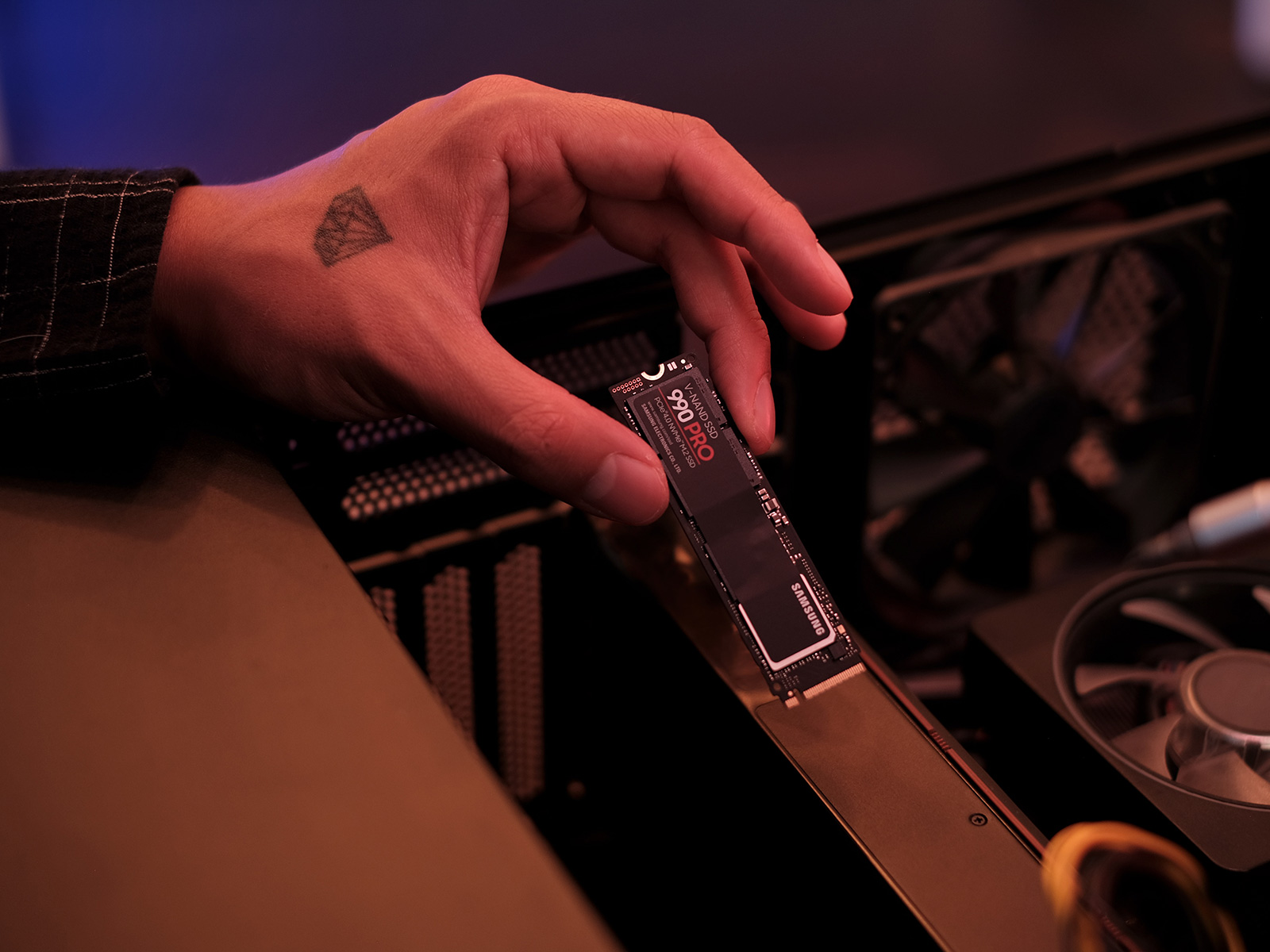 Thumbnail image of 990 PRO 2 TB SSD NVMe&trade; M.2