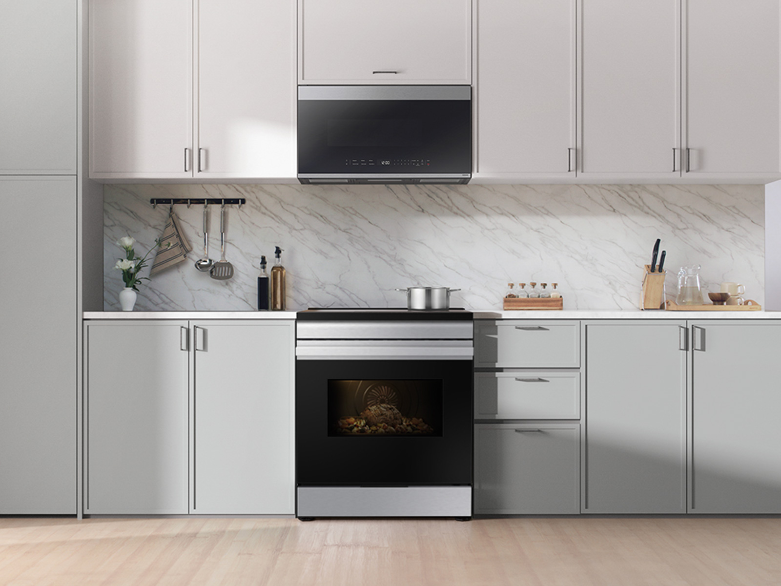 Thumbnail image of Bespoke 6.3 cu. ft. Smart Slide-In Induction Range with Anti-Scratch Glass Cooktop in Stainless Steel